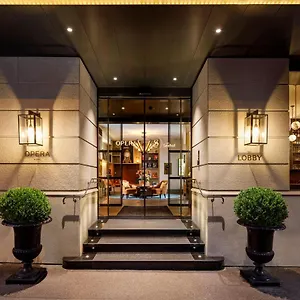 Opera Hotel