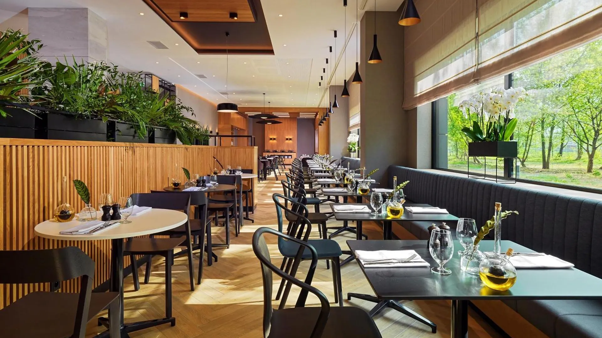 华沙默克托福朋喜来登酒店